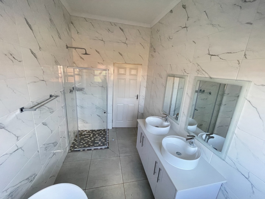 4 Bedroom Property for Sale in Wild Olive Estate Free State